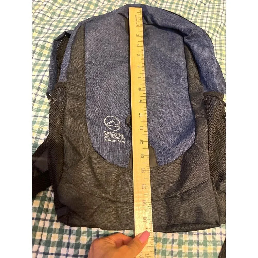 Sherpa Summit Gear Black and Blue Zippered Backpack NWOT 17 1/2 X 12